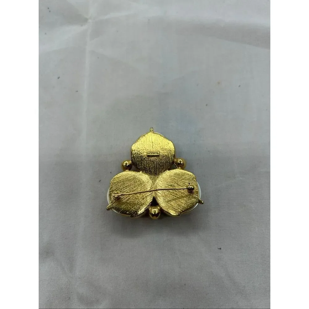 Vintage Trifari faux pearl rhinestone cluster brooch Mid-century gold-tone
